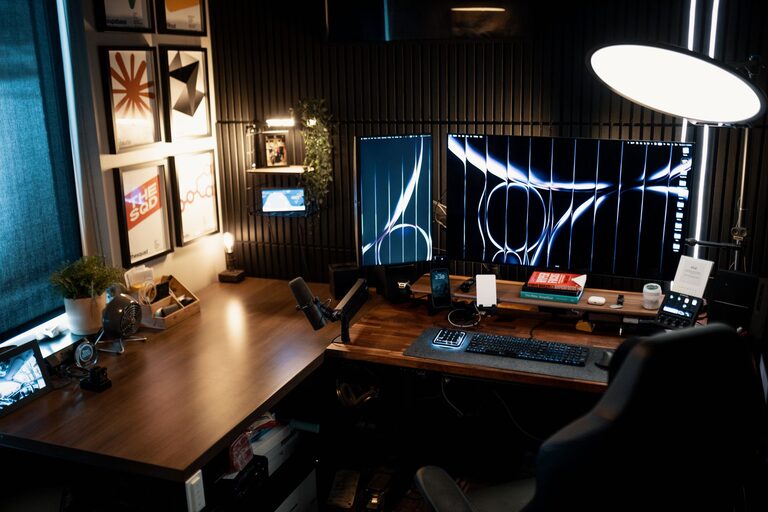 Tips for Creating a Cozy and Functional Home Office Space